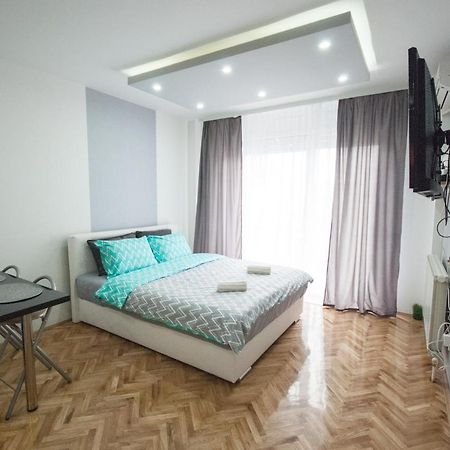 Mm Lux Apartment, Novi Sad Esterno foto